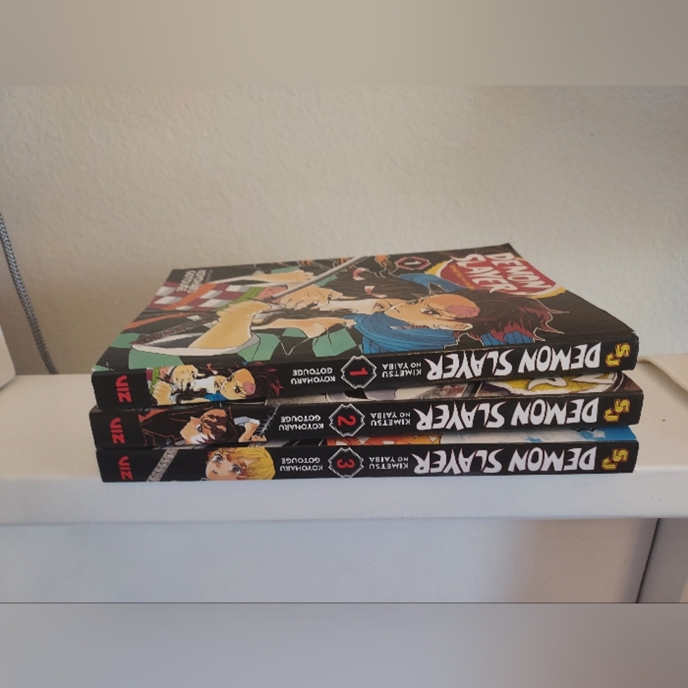 Three-Pack Demon Slayer Mangas